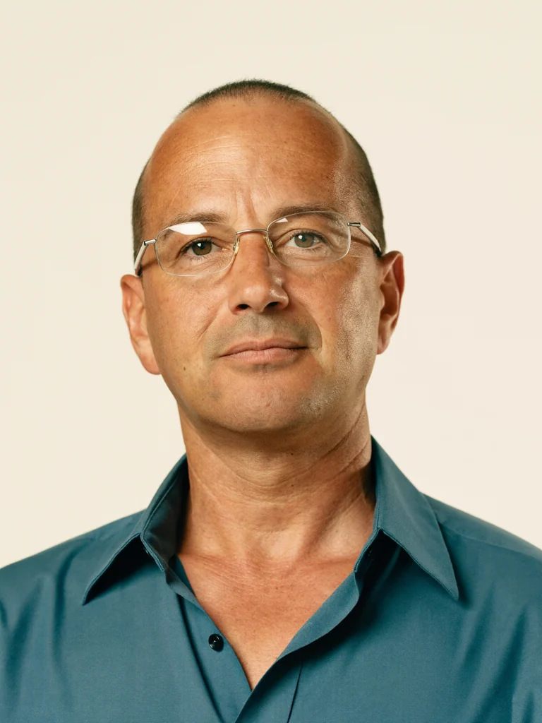 Illustrative portrait of Lucas M., representing bookkeeping talent in Brazil